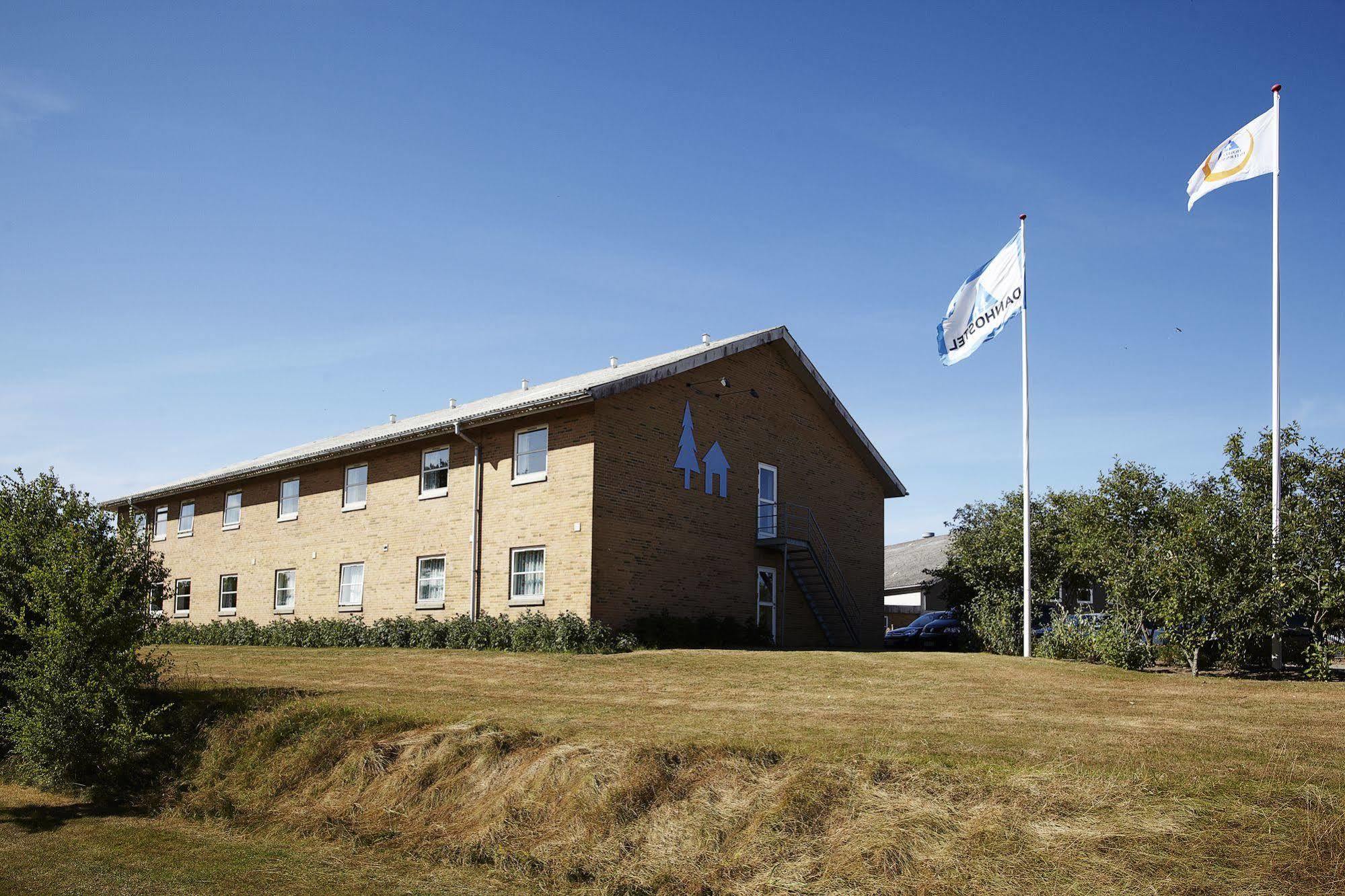 Givskud Zoo Hostel מראה חיצוני תמונה
